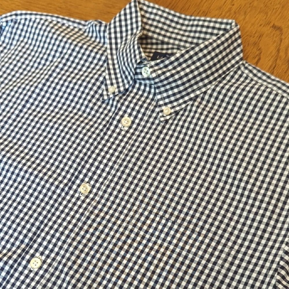 Lands' End Men's Black Checkered Button Down Shirt - Picture 4 of 8